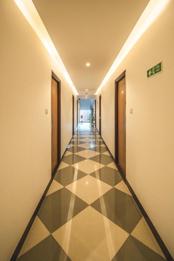 Amber Rooms Porvorim Exterior foto